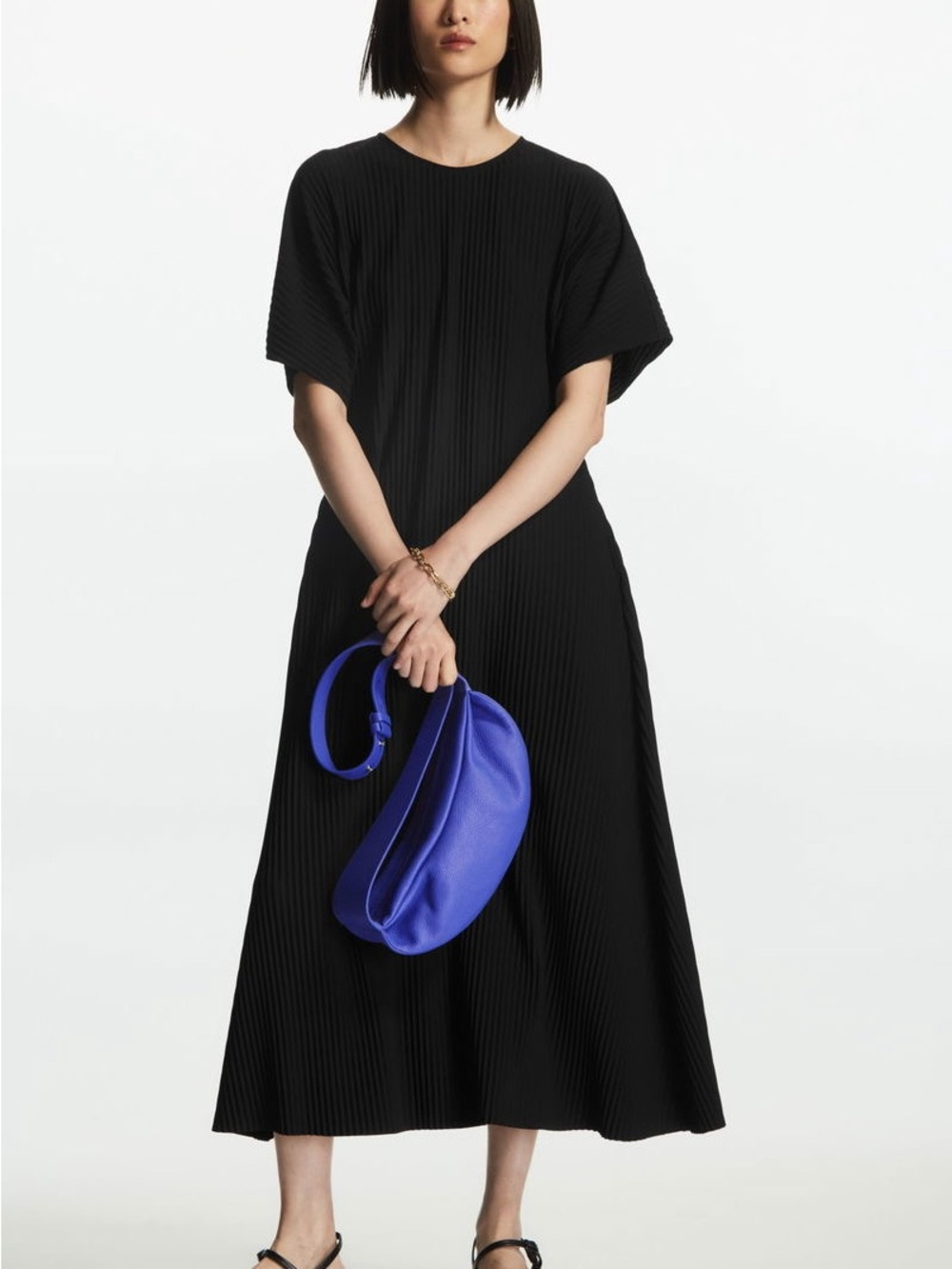 COS Pleated Midi T-Shirt Dress XS Black A-Line Minimalist Pockets